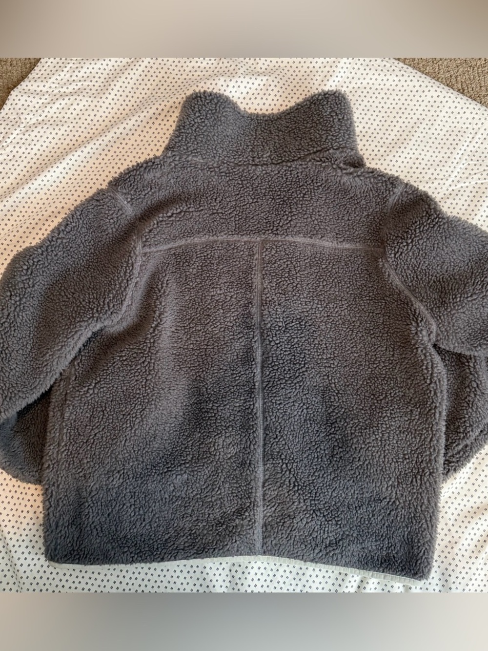 LL Bean Women’s Charcoal Sherpa Jacket with Contrast Trim - Picture 6 of 6